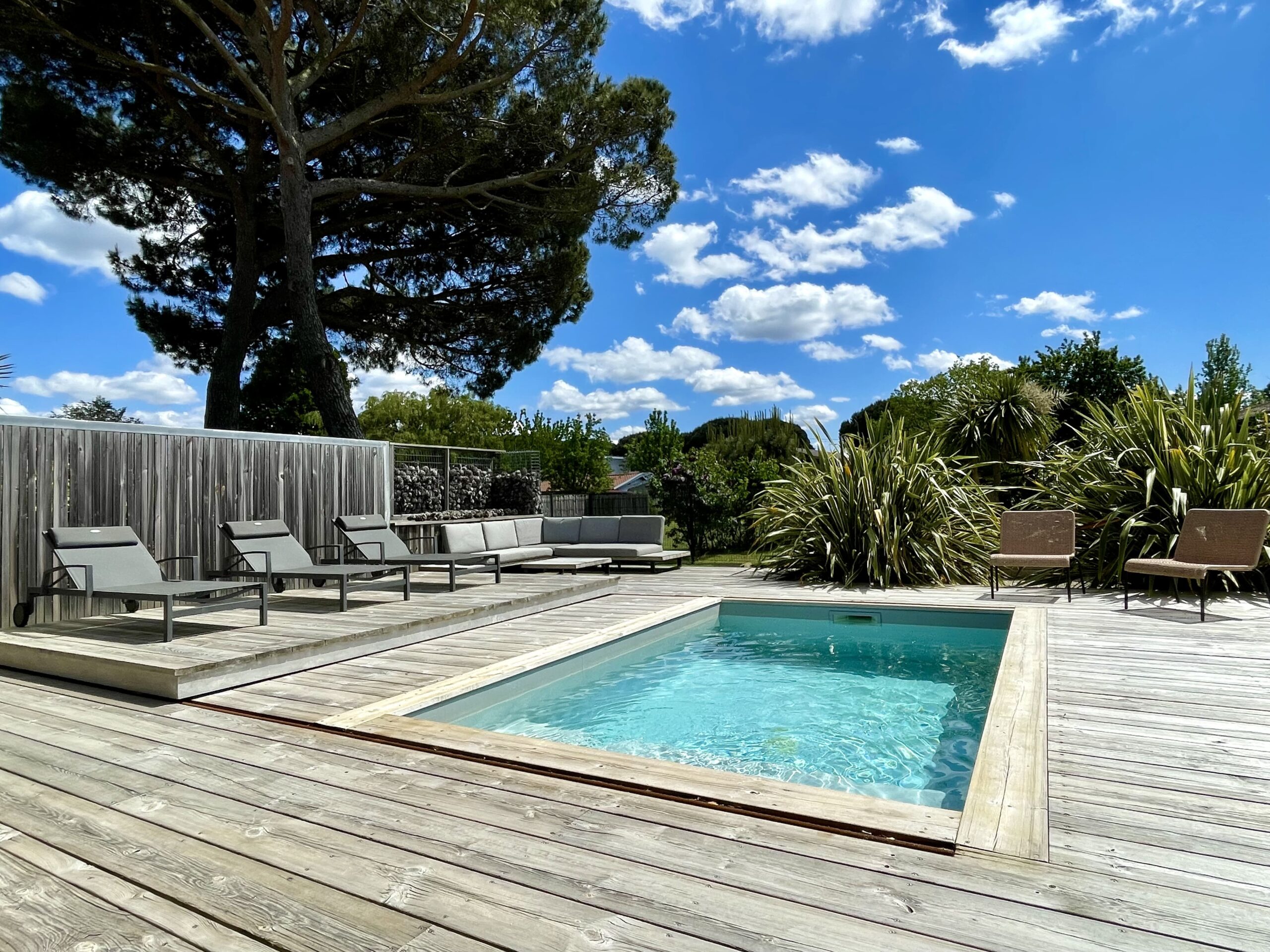Piscine et coin détente
